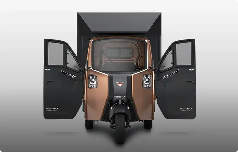 montra-super-cargo-front-open-view Front view of Montra Super Cargo EV 3Wheeler Electric Loader with doors open